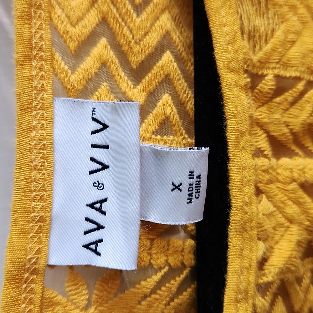 Yellow Linen blend top - Picture 2 of 5